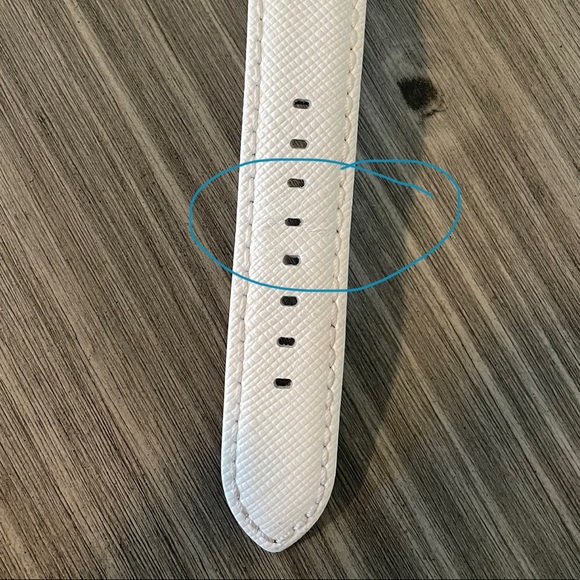 Michael Kors Gold Watch Leather Strap - Picture 8 of 8